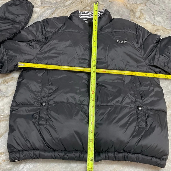 Volcom Puffs N Stuff Reversible Zip Up Striped Puffer Jacket Coat Black - Picture 9 of 14